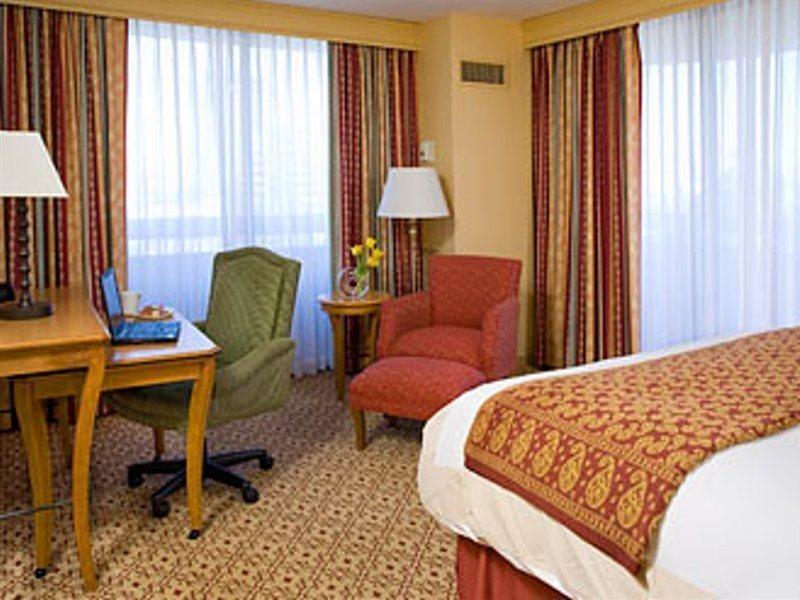 San Diego Marriott La Jolla Exterior photo